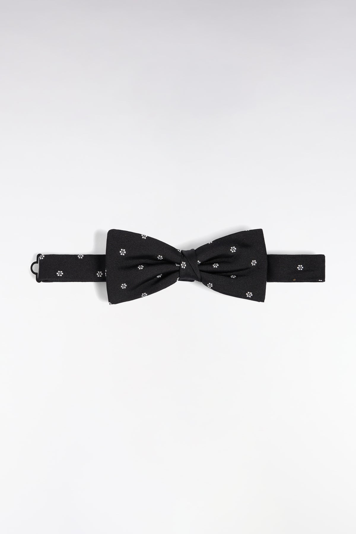 Eden Park Black silk bow tie with micro-flower patterns
