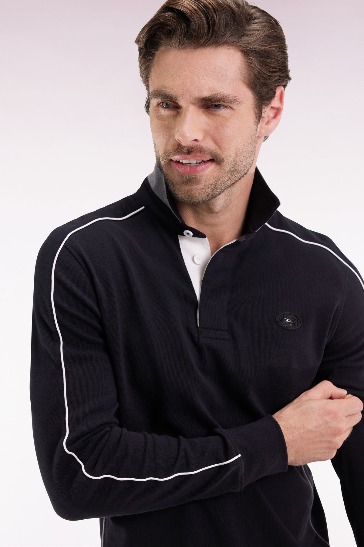 Eden Park Long-sleeved jersey in black heavyweight cotton jersey with straight fit