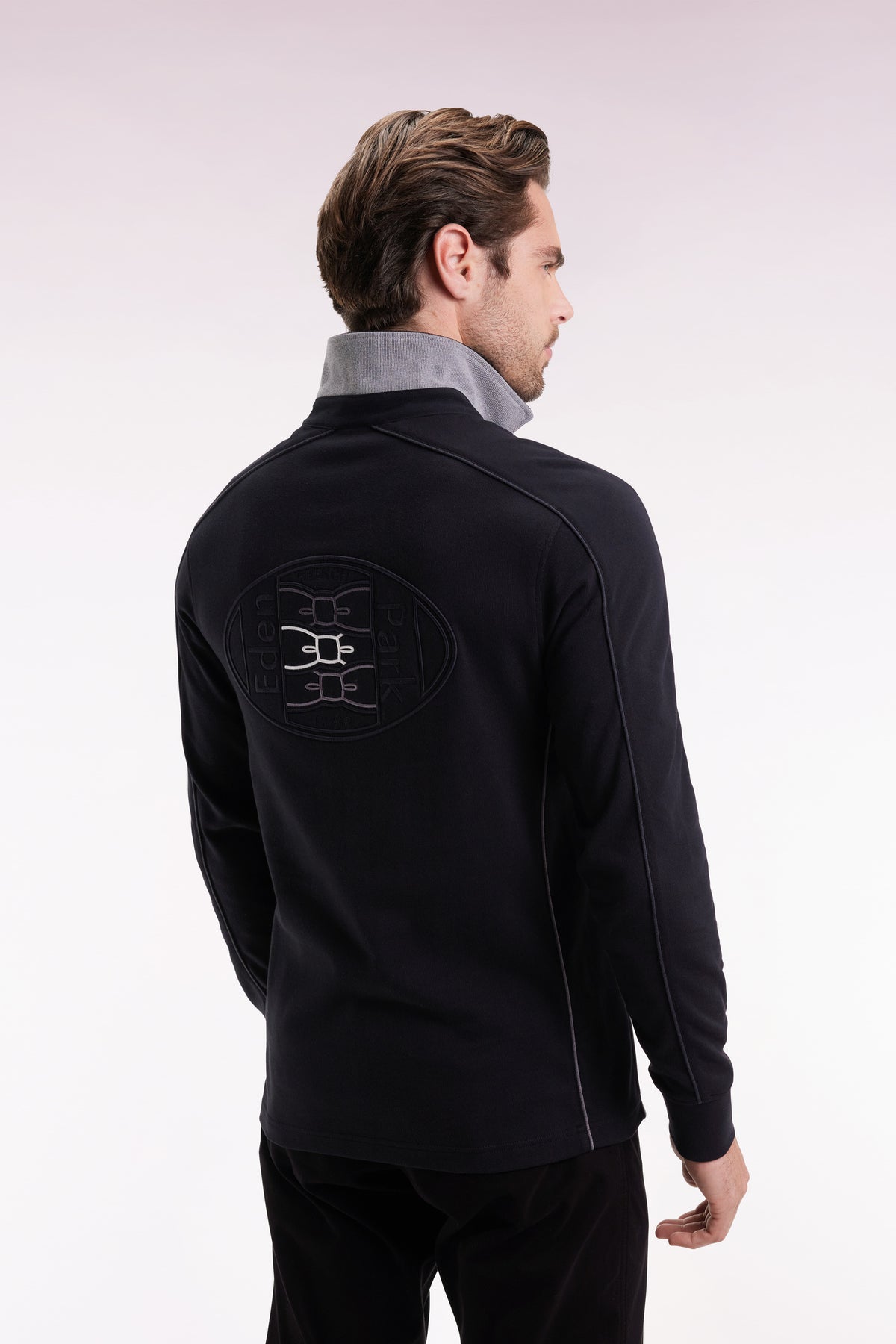 Eden Park Long-sleeved jersey in black heavyweight cotton jersey with straight fit