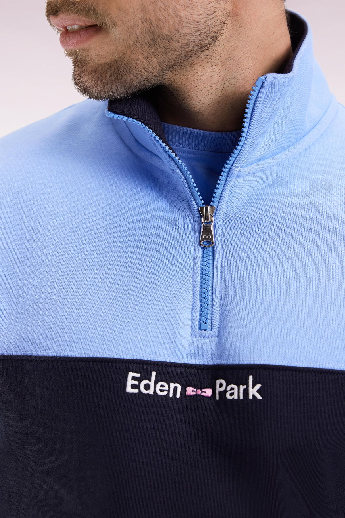 Eden Park Two-tone fleece trucker collar sweatshirt in sky