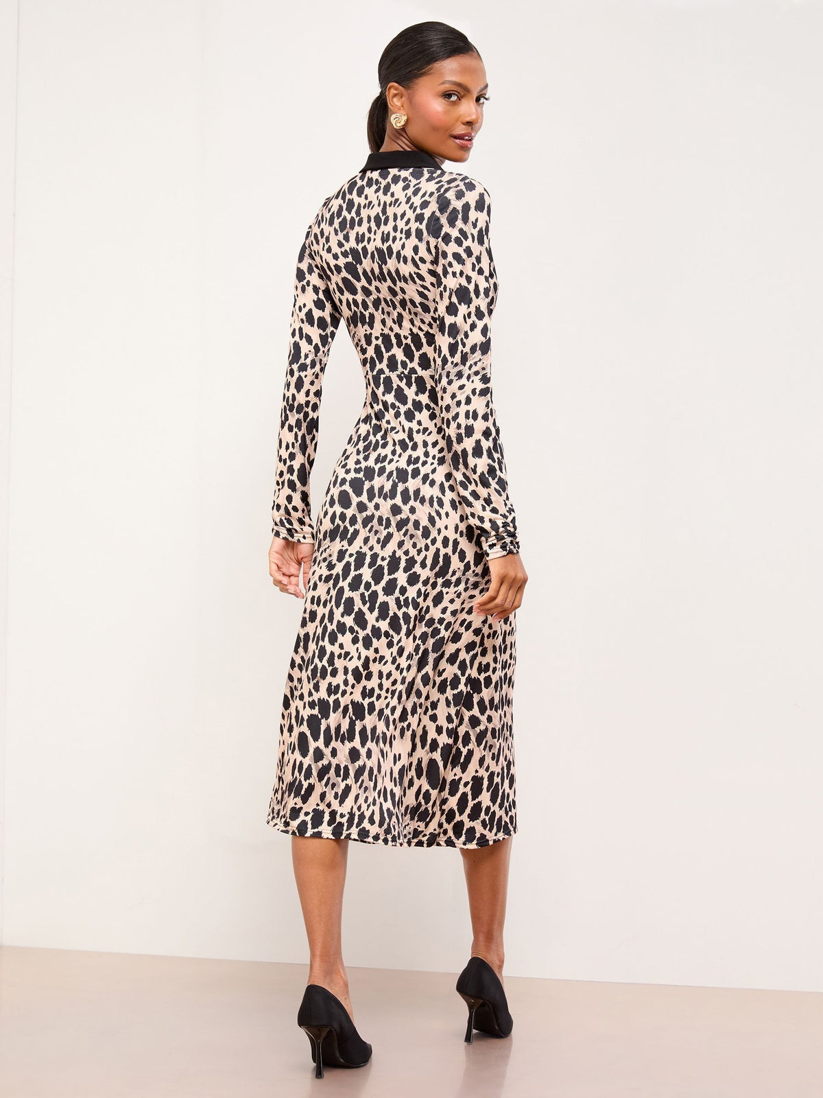 Lipsy London Monochrome Lipsy Animal Print Woven Pleated Midi Shirt Dress