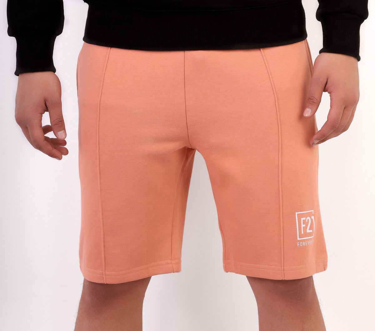 Forever 21 Tailored Straight-Leg short
