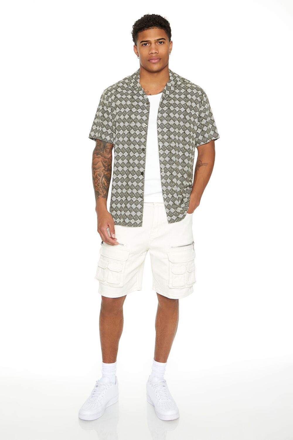 Forever 21 Geo Print Short Sleeve Shirt