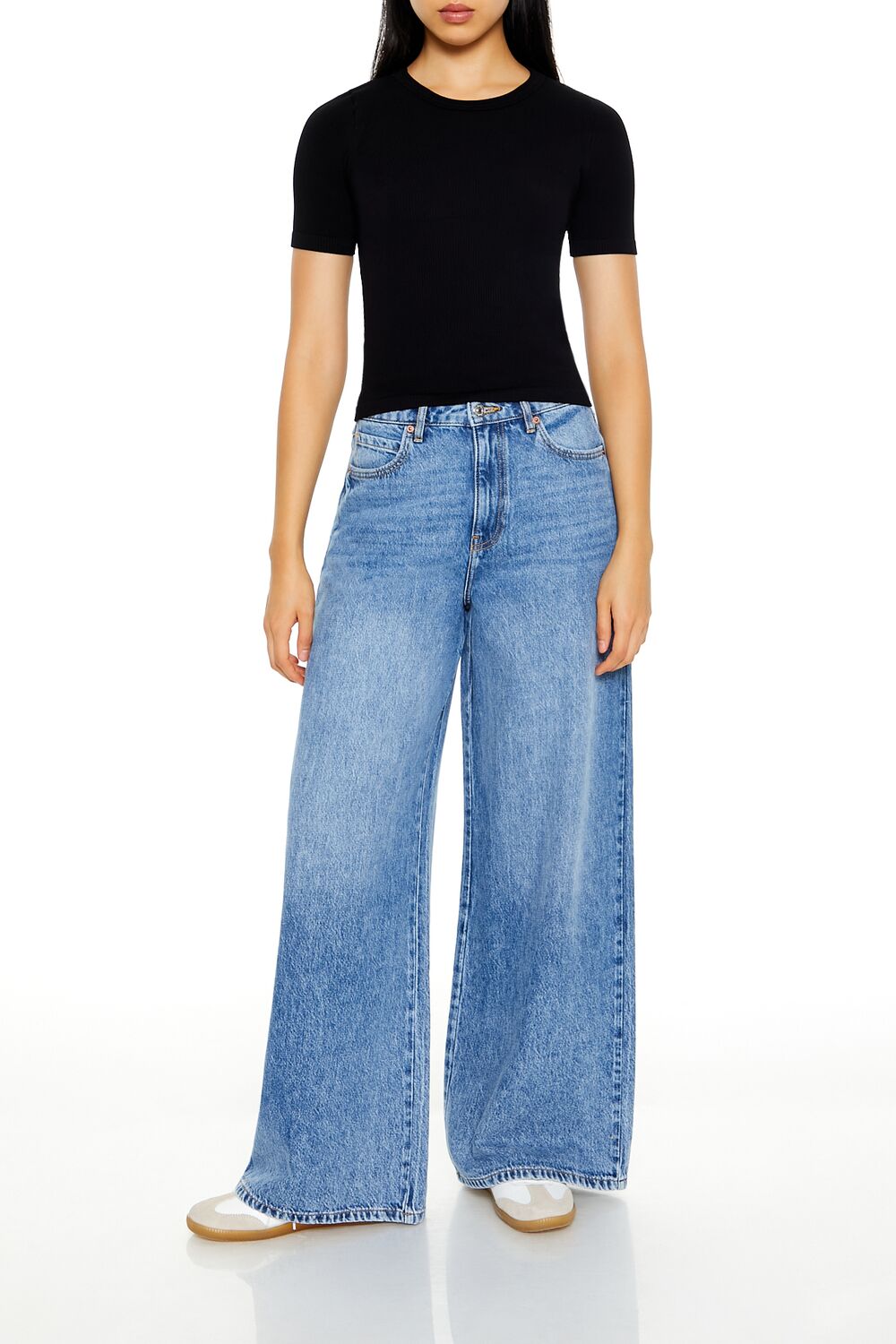 Forever 21 Cropped Crew Neck Tee