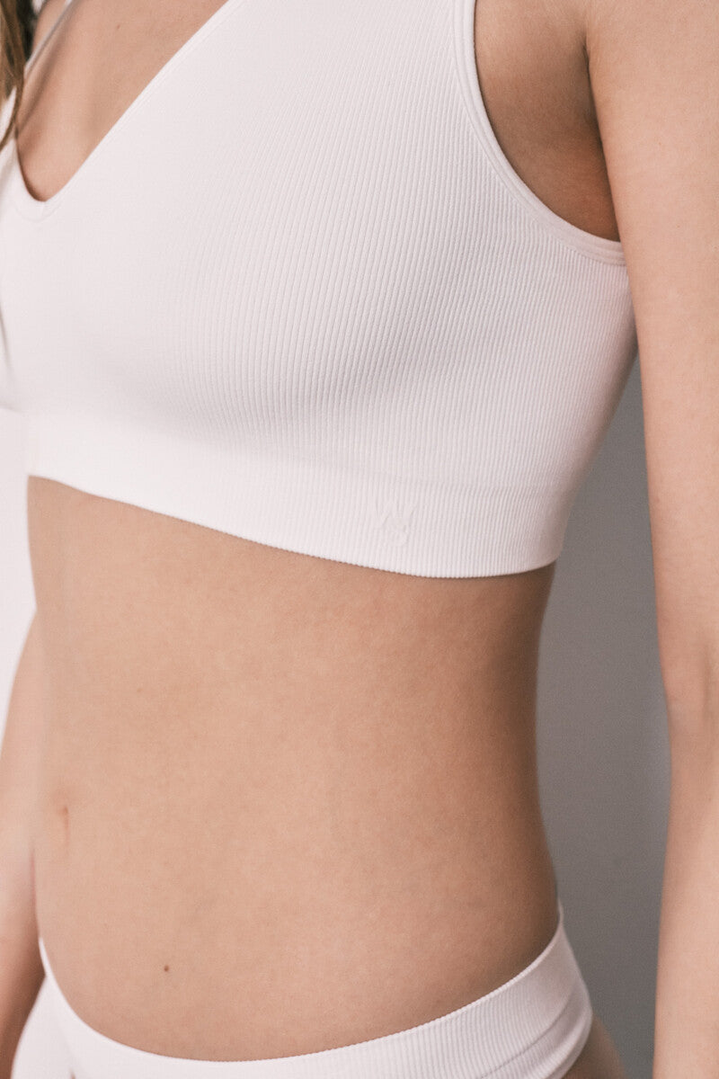 Women Secret clean cut plain halter top