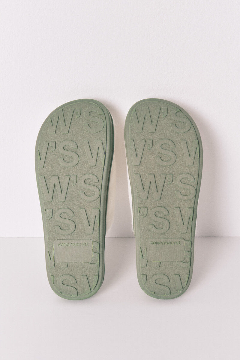 Women Secret Mafalda white closed house slippers