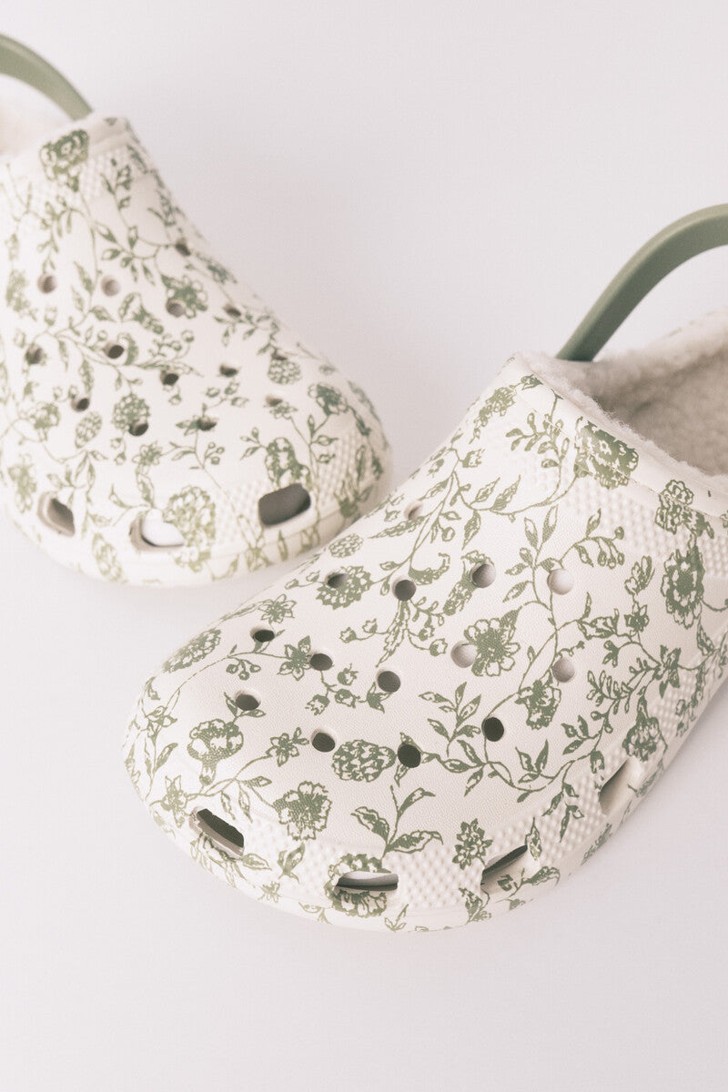 Women Secret Green floral house slippers/clogs