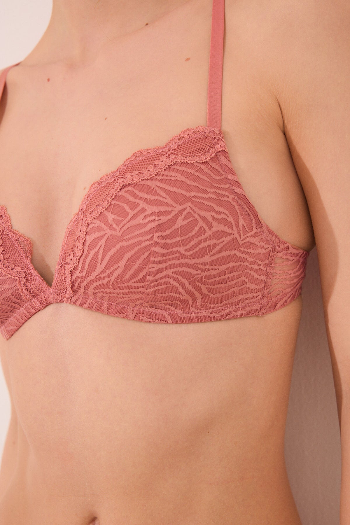 Women Secret Microfibre and Lace Bra