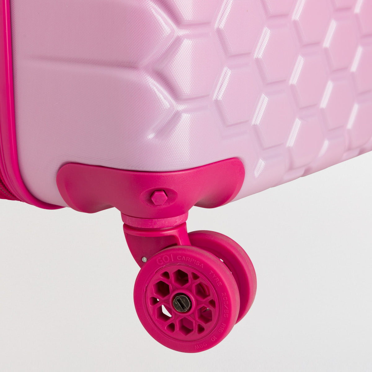 Carpisa Gotech Medium Hard-Shell Trolley