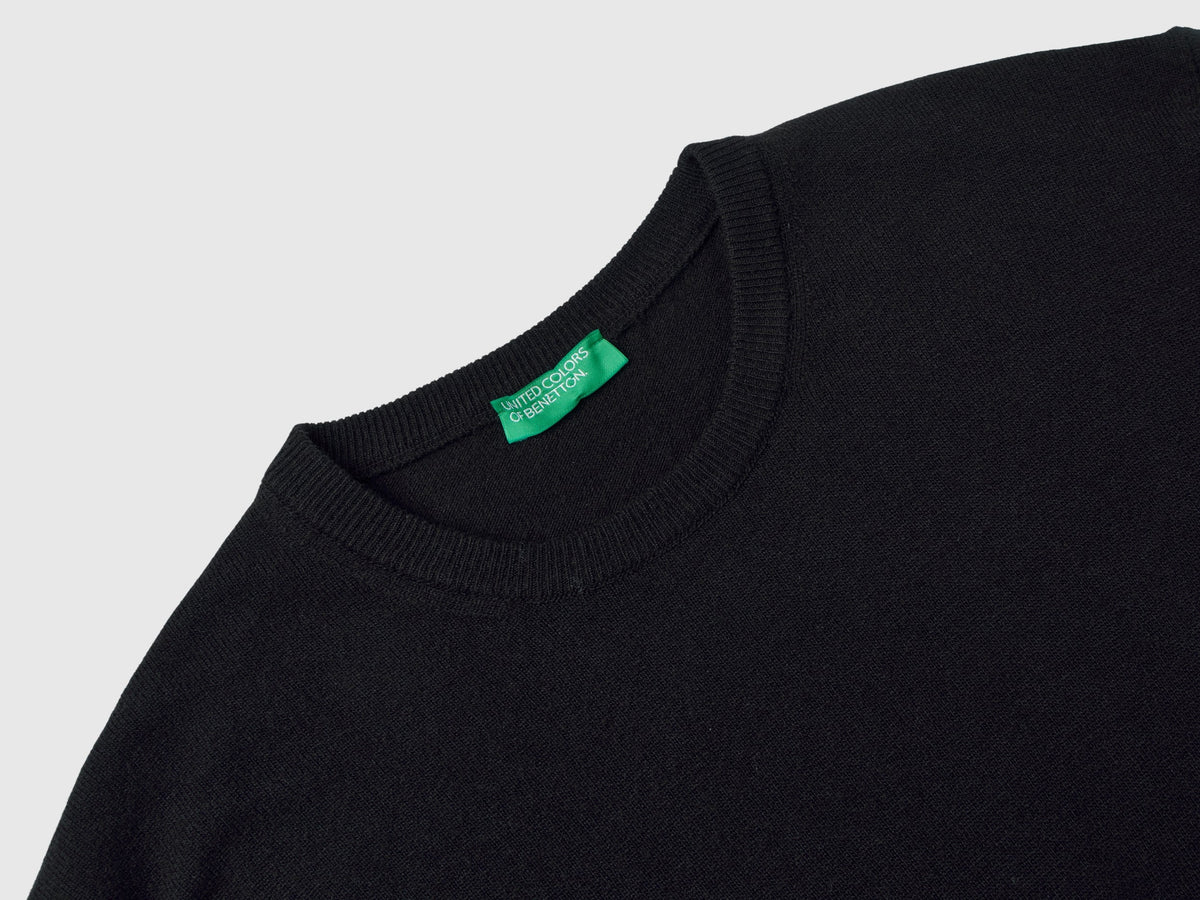 Benetton Black sweater in pure Merino wool
