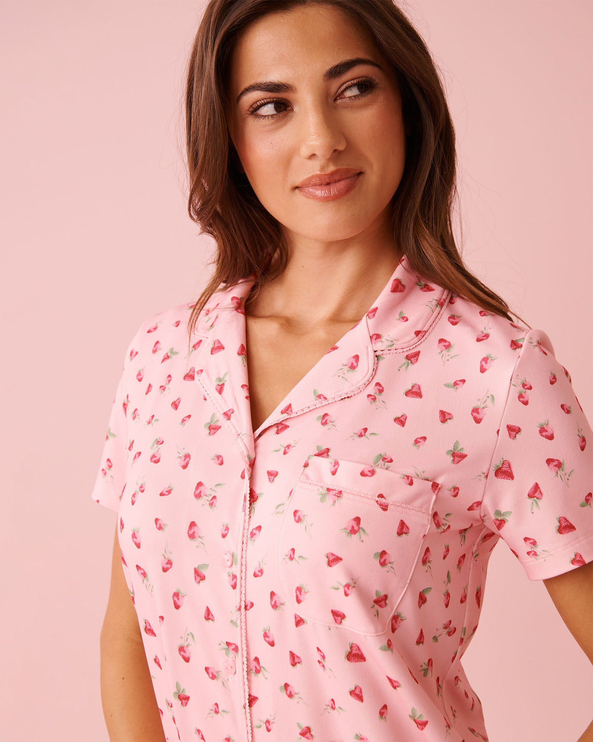 La vie en Rose Strawberry Print Short-Sleeve Pajama Shirt