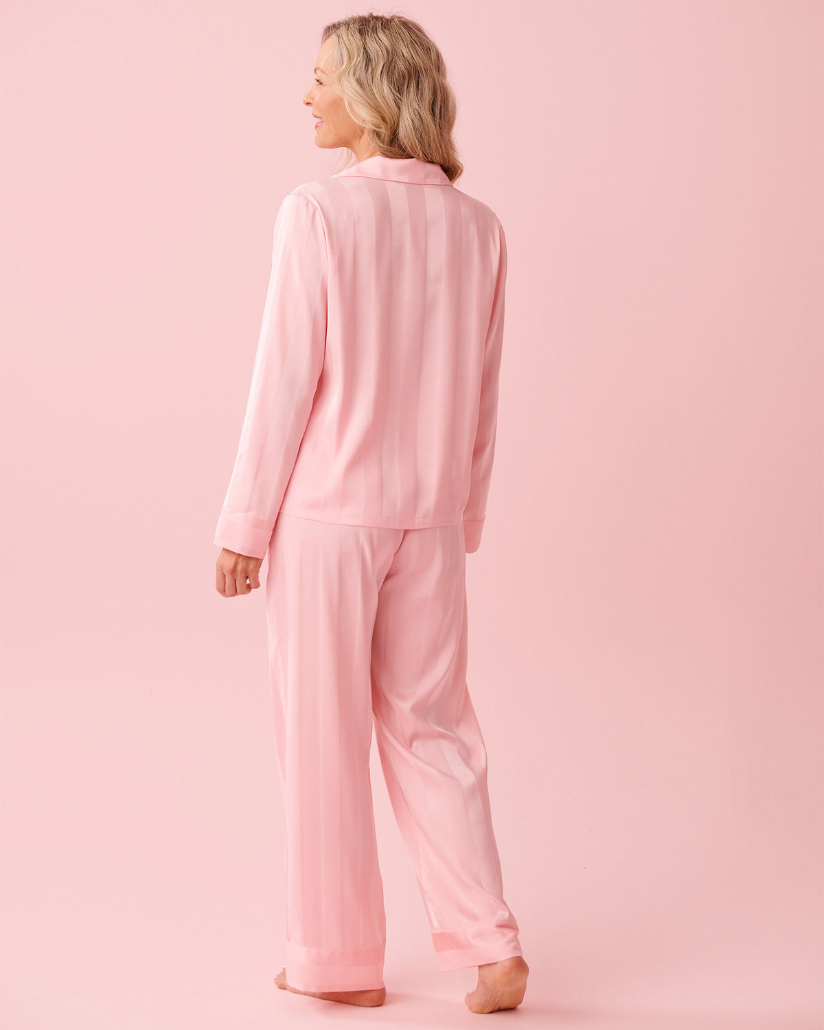 La vie en Rose Striped Long-Sleeve Satin Pajama Set