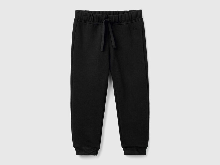 3J70GF01N_100-1 Benetton-Embroidered Logo Sweatpants-Black-5-6 Years