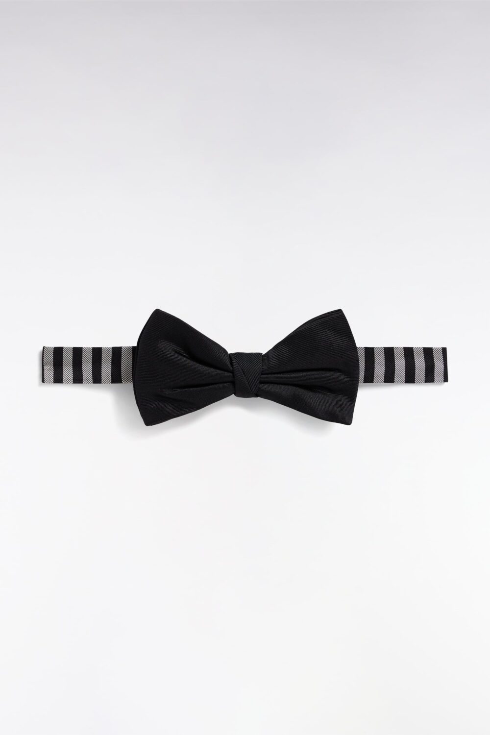 E26ACTNP0004 Eden Park-Bow Tie Striped Collar-Black-NCN
